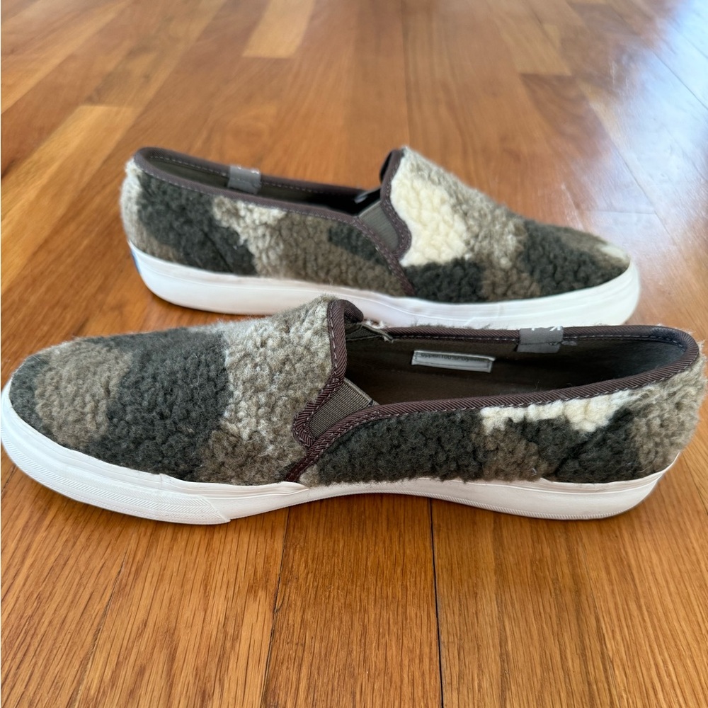 Keds Women's Double Decker Fleece Camouflage Slip-On Sneakers - Picture 2 of 5